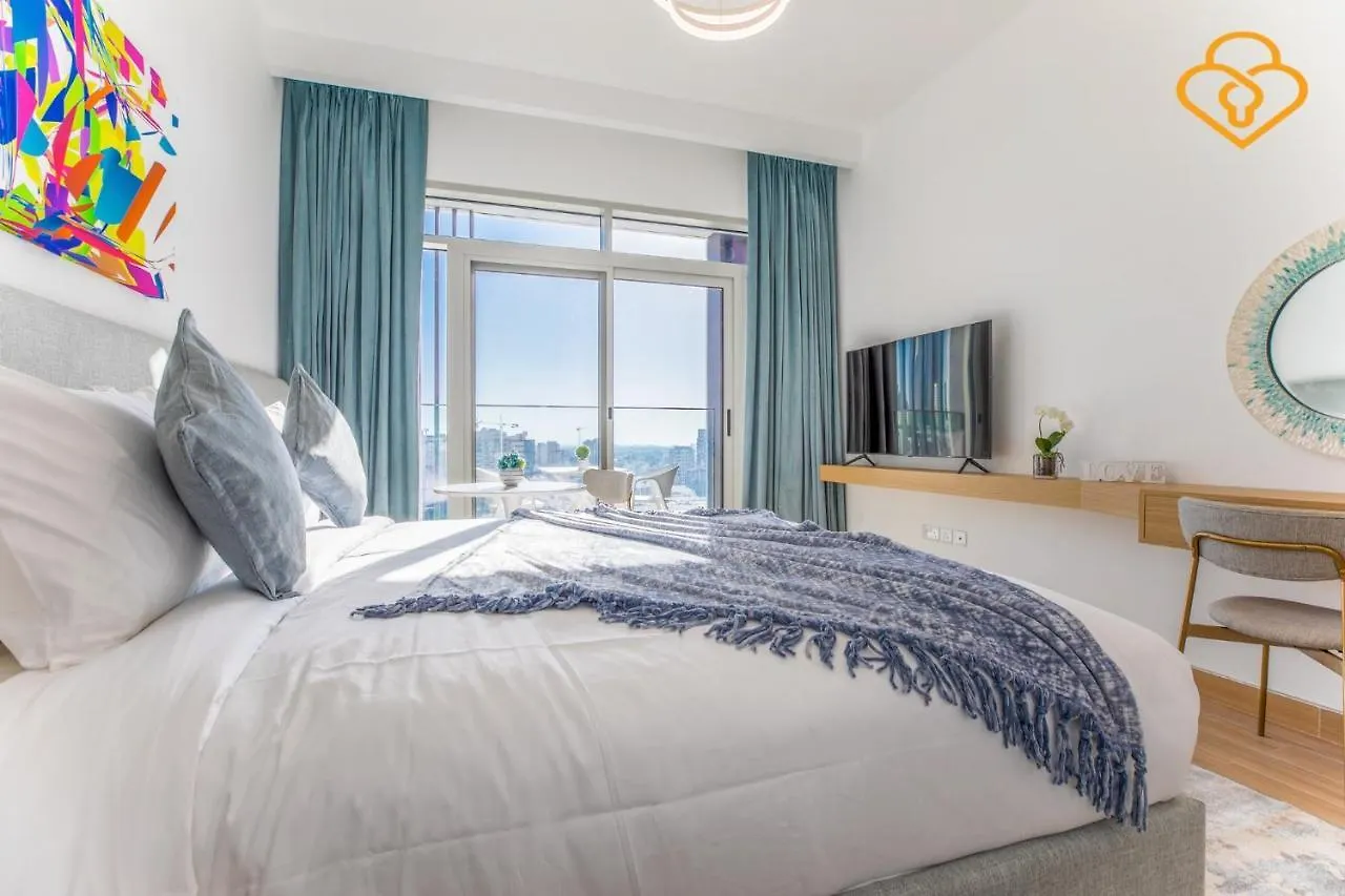 Apartment 151 Residences Studios, Jumeirah Garden City, Sheikh Zayed Rd 812 Dubai United Arab Emirates