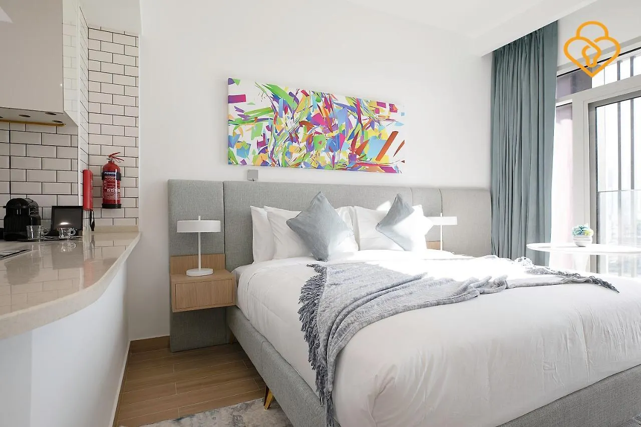 151 Residences Studios, Jumeirah Garden City, Sheikh Zayed Rd 812 contacts